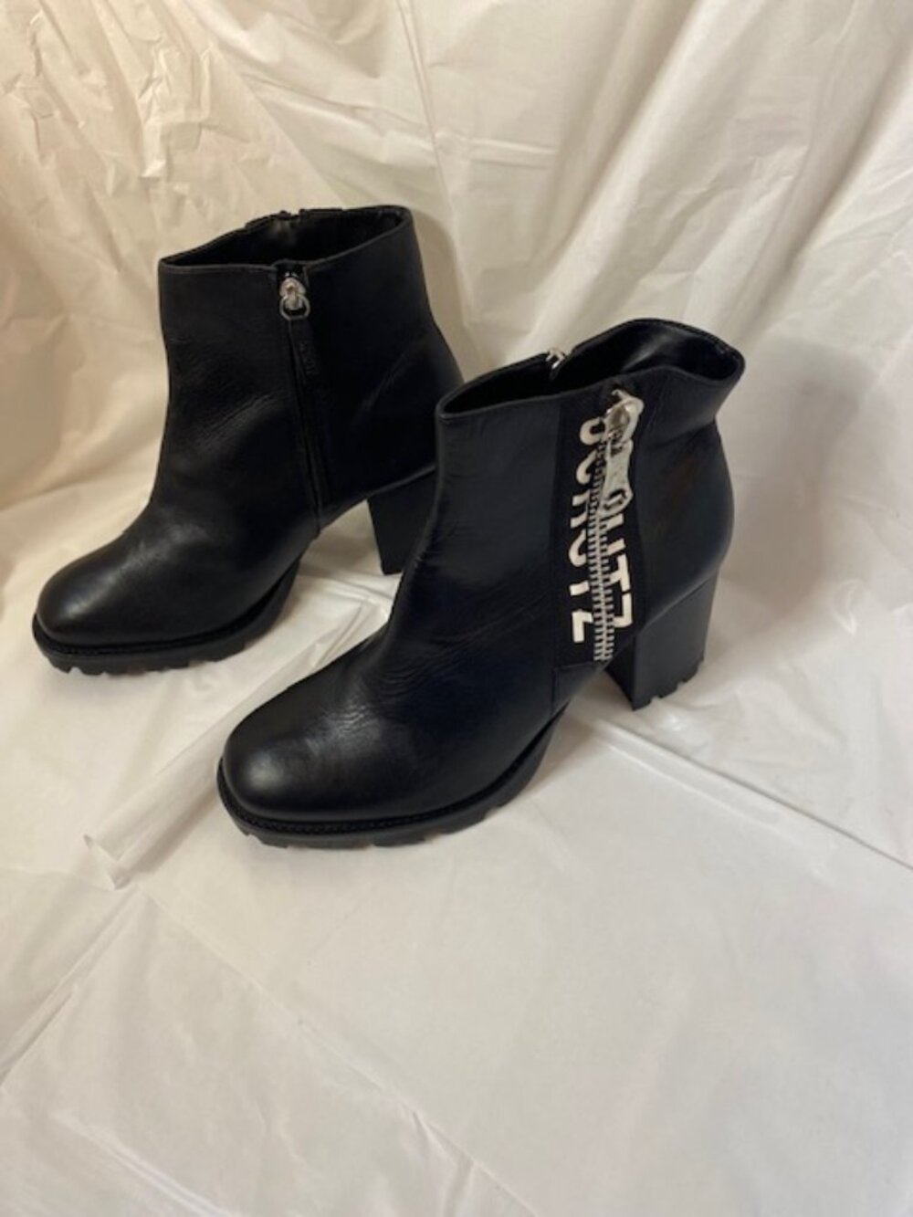 Schutz Black Leather S-Maressa Logo Zip Heeled Ankle Boots - Size 40 (US 9)